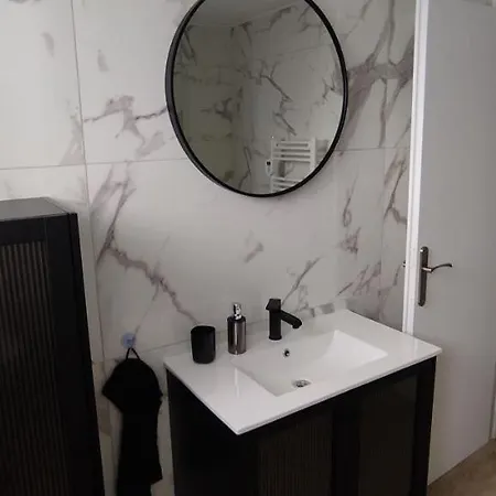Au Terrier Apartment *